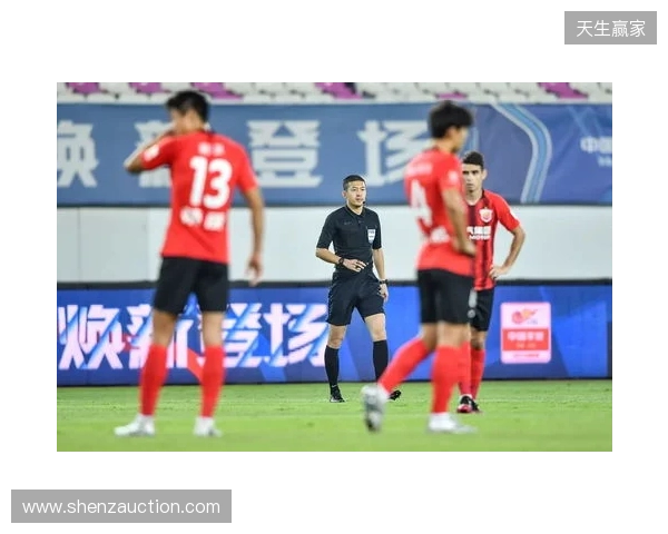 记者谈海港：这赛季确实定位保级了，看不出为啥换茹萨、梅伦多